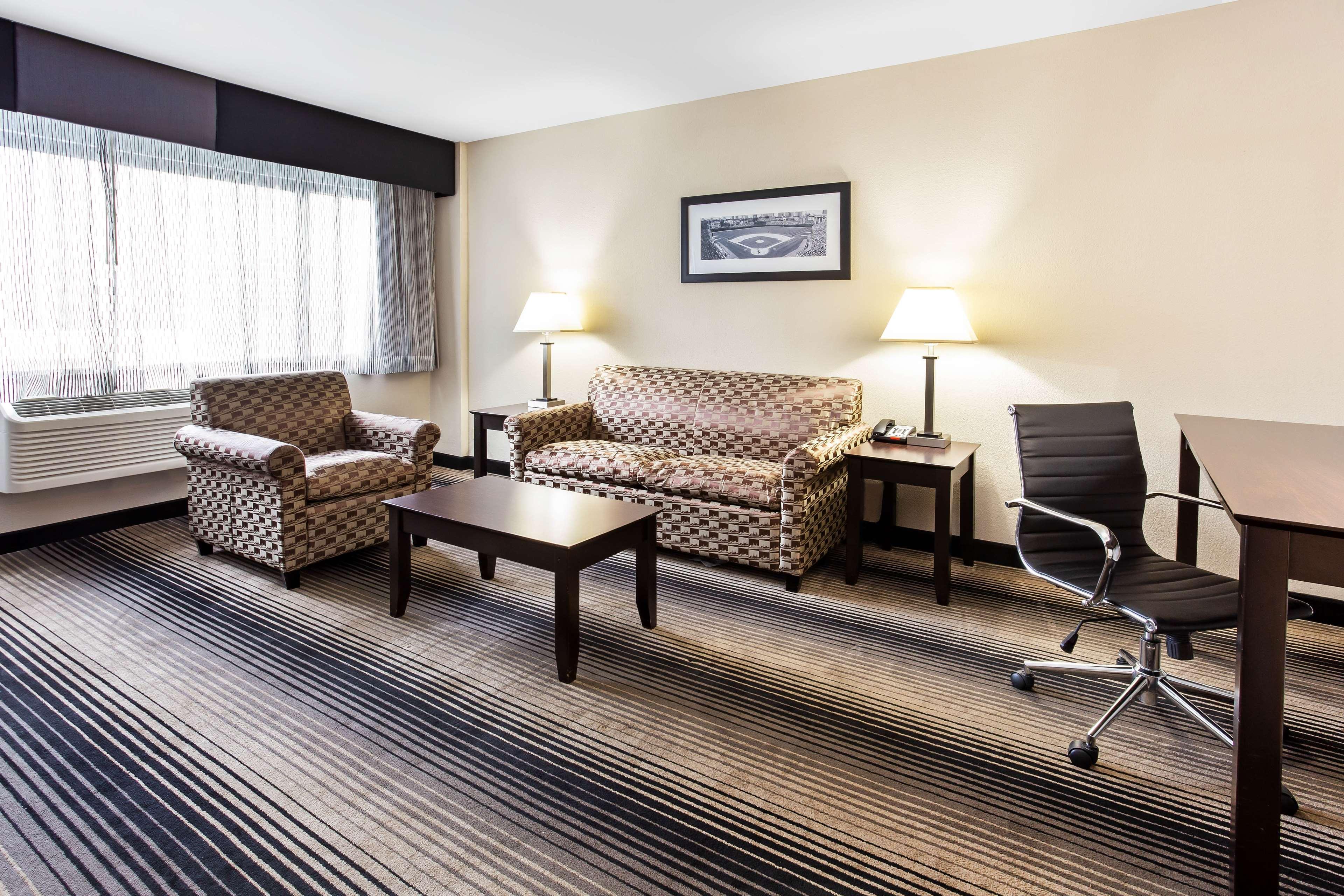 Best Western Plus Hyde Park Chicago Hotel Ngoại thất bức ảnh